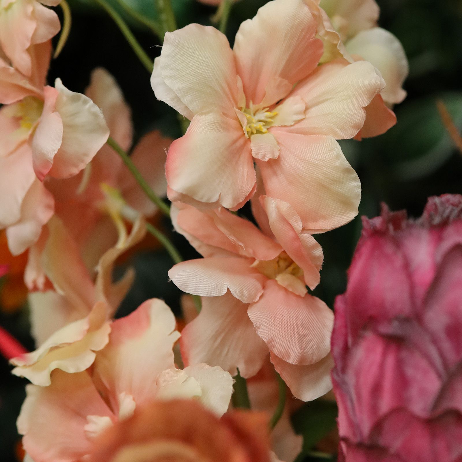 Kunstboeket Abigail close-up bloemen