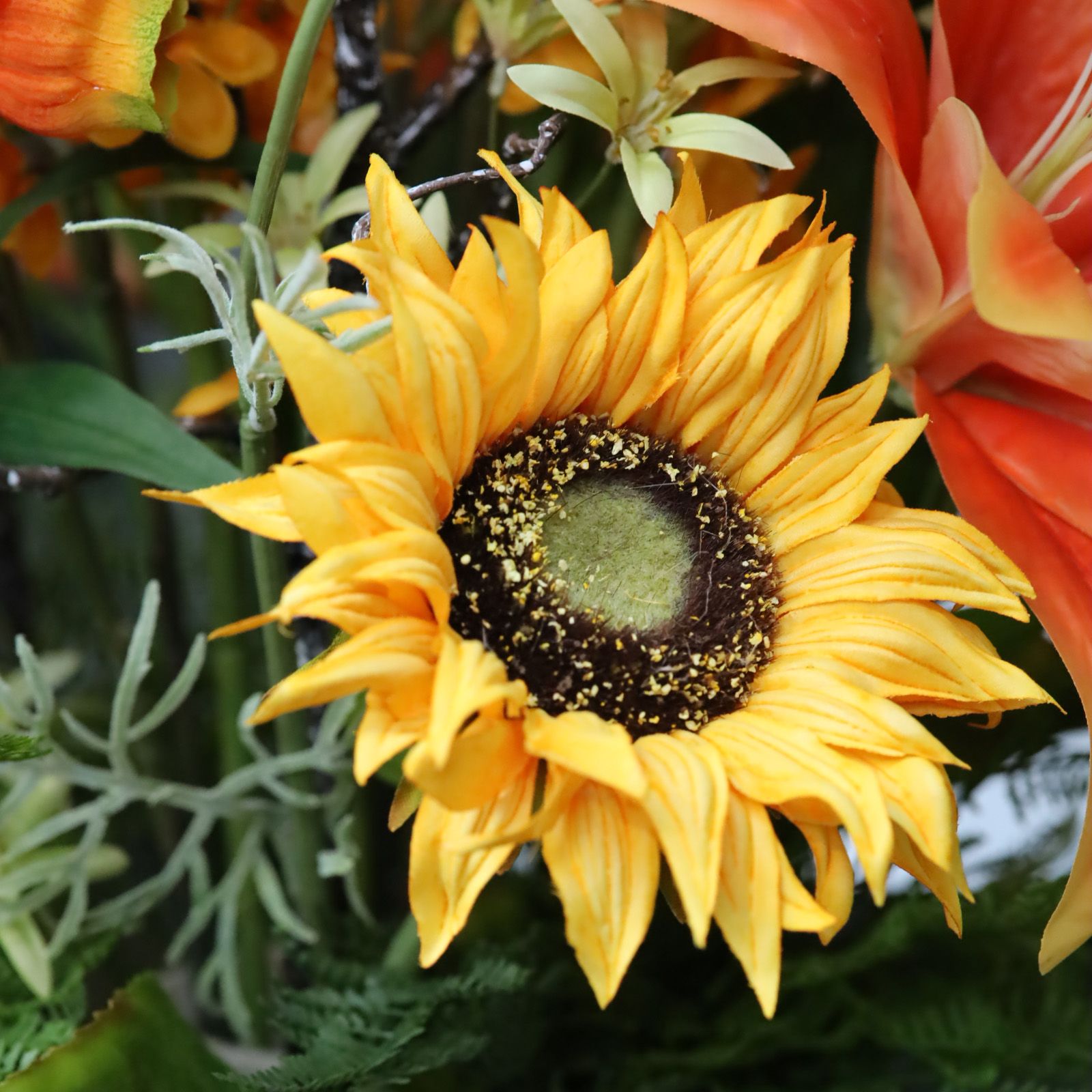 Kunstboeket Maxima close-up bloemen